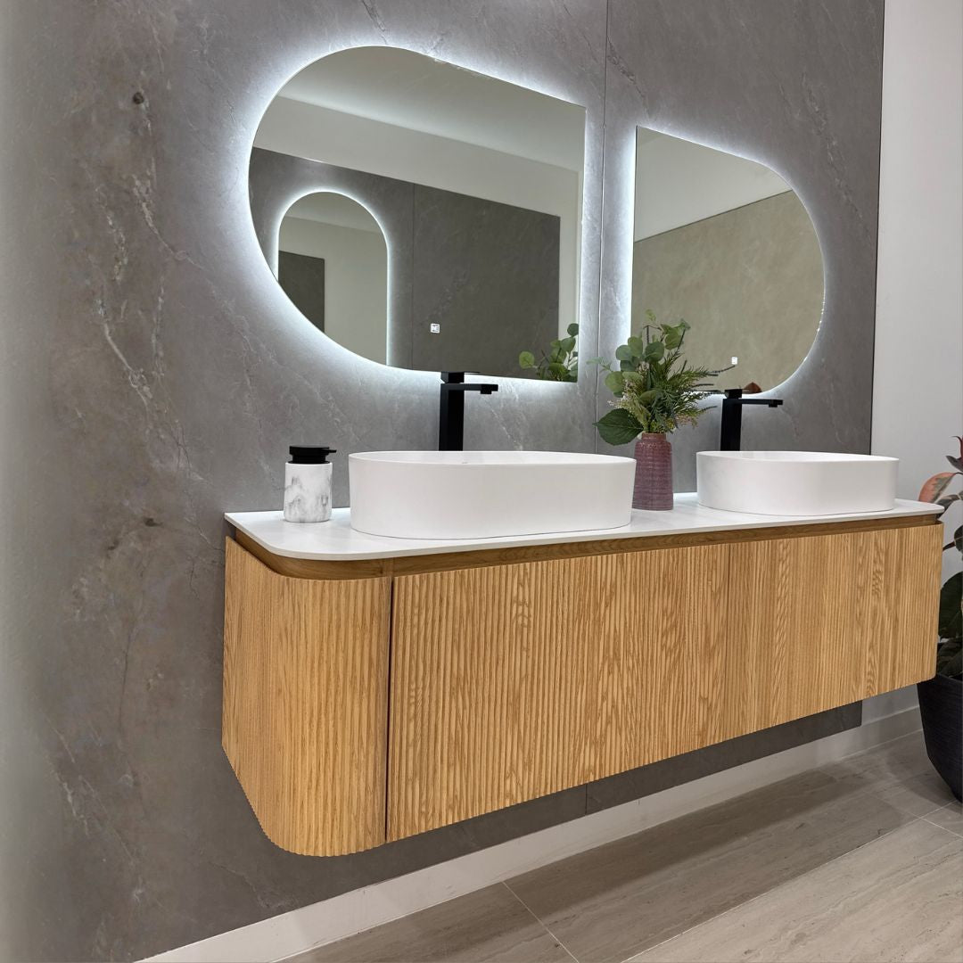 CAPRI curved oak vanity with wavy vertical pattern